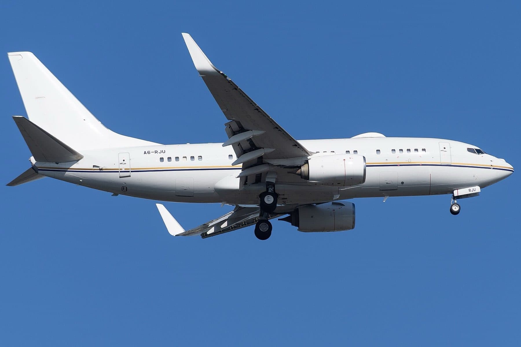 Boeing BBJ on approach