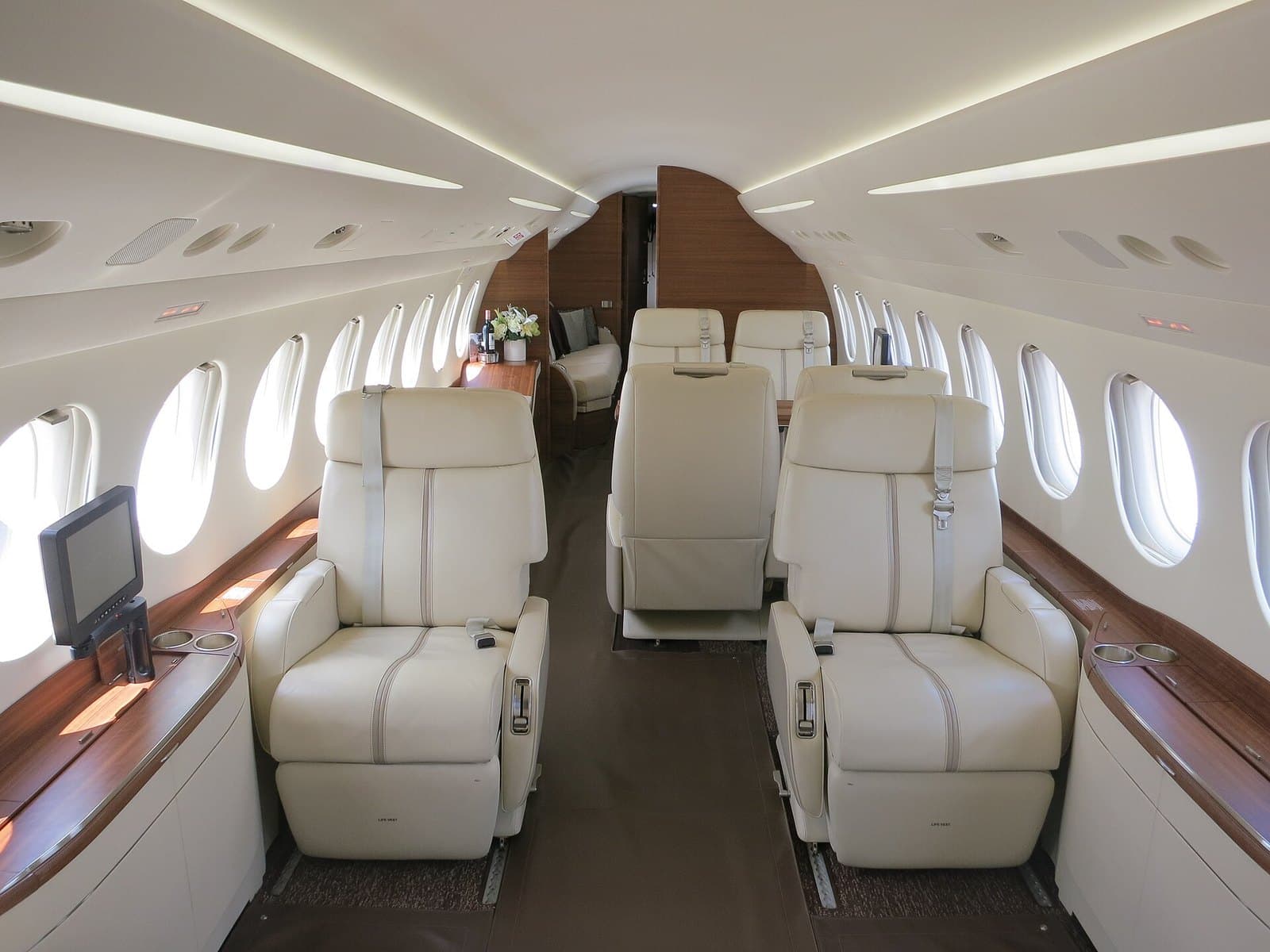 Forward cabin of a Dassault Falcon 7X with leather club seats