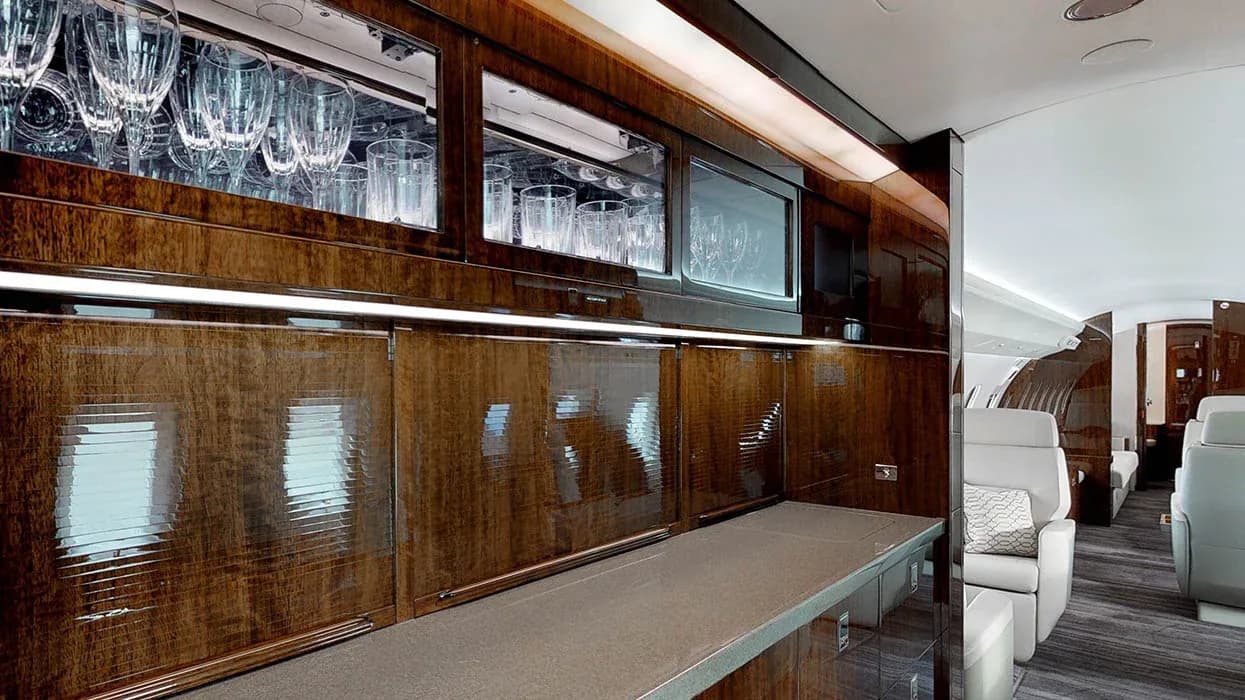Global 6000 galley