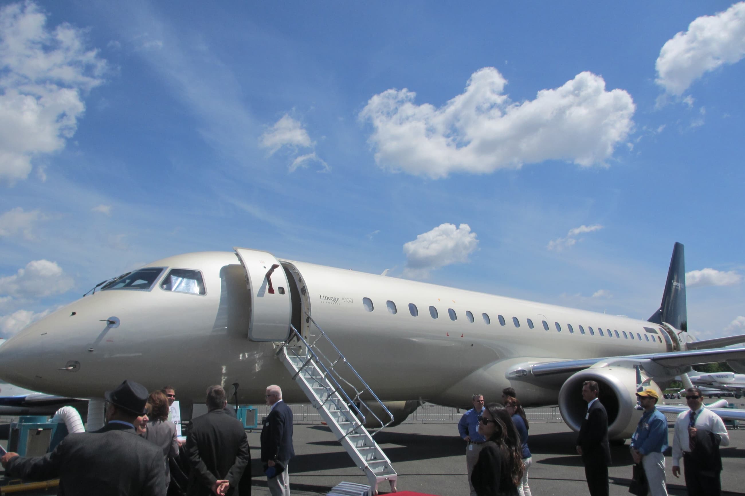 Lineage 1000E on the apron